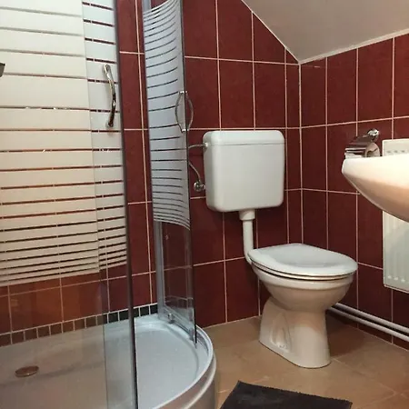 Gyöngy *