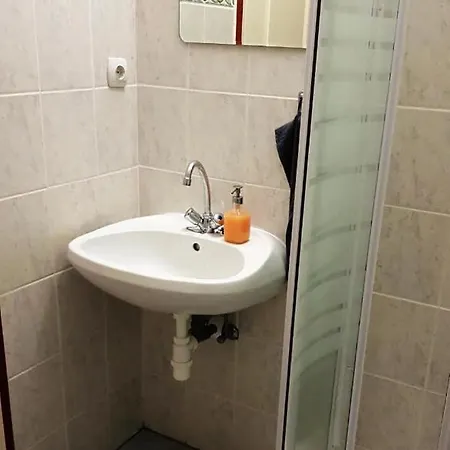 Gyöngy * Velence